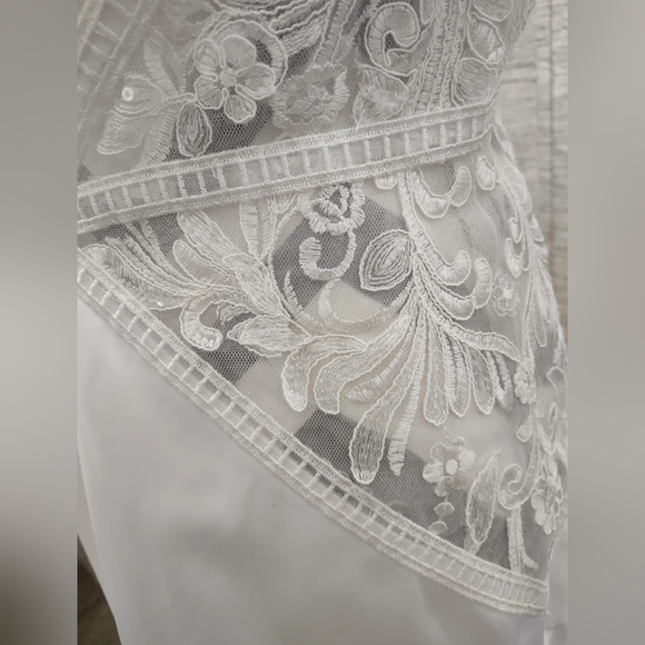 JJ's House Mermaid Wedding Dress With Illusion Sides And Plunging Neckline - Picture 9 of 11